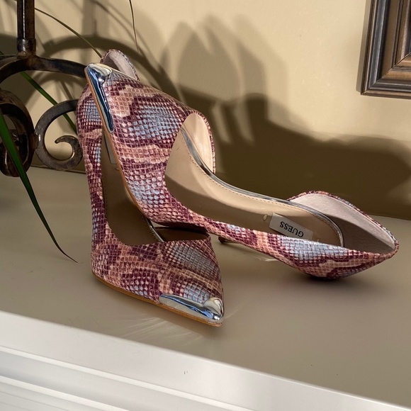 MARCIANO STILETTOS IN PYTHON PRINT - LIKE NEW - Picture 3 of 16